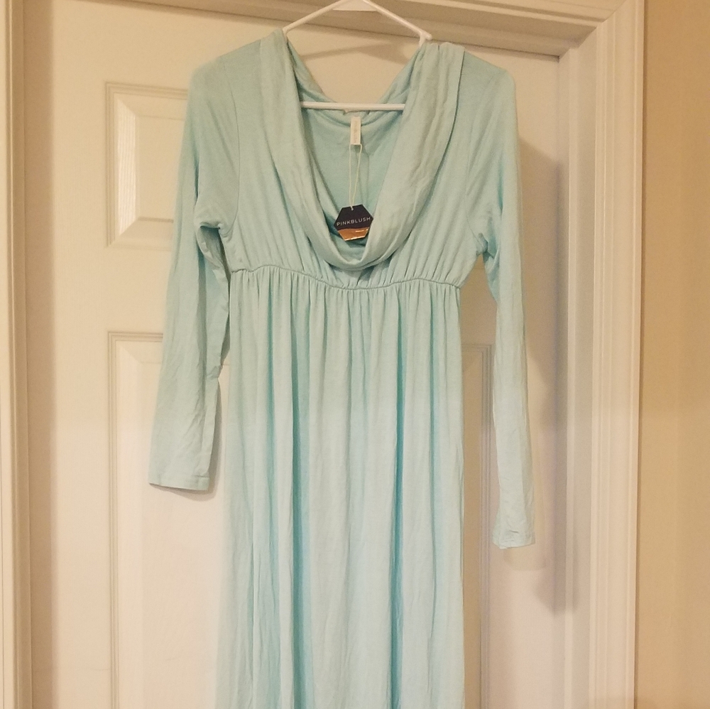 NWT Size Medium Pink Blush Maternity Maxi Dress